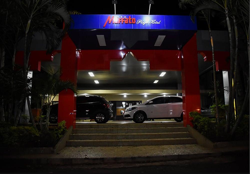 Muffato Plaza Hotel Foz do Iguacu Exterior photo