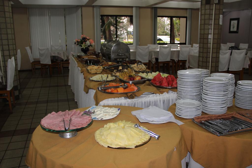 Muffato Plaza Hotel Foz do Iguacu Exterior photo
